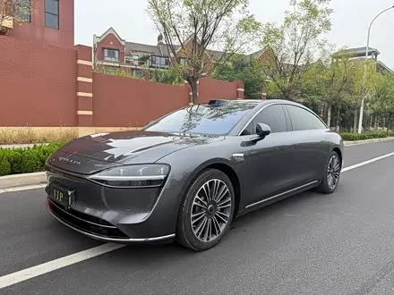 AITO LUXEED S9 2025