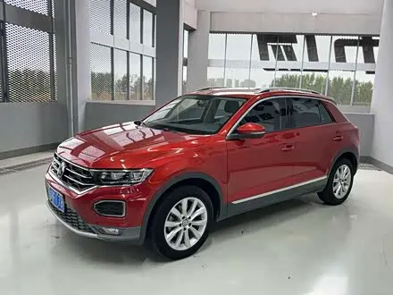 VOLKSWAGEN T-ROC 2019