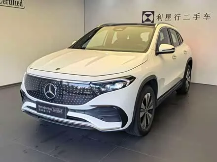 MERCEDES-BENZ EQA 2025