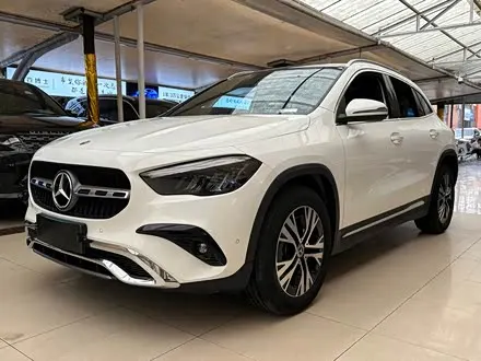 MERCEDES-BENZ GLA 2024