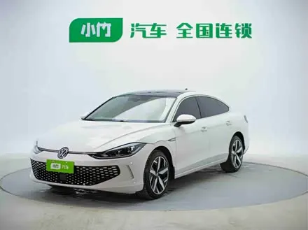 VOLKSWAGEN LAMANDO 2022