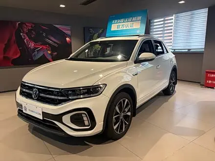VOLKSWAGEN T-ROC 2025