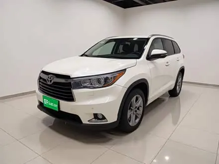 TOYOTA HIGHLANDER 2017
