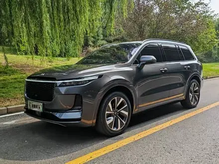 LI AUTO ONE 2021 — 63 000 км, Китай — под ключ — фото 1