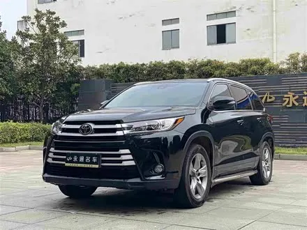TOYOTA HIGHLANDER 2018