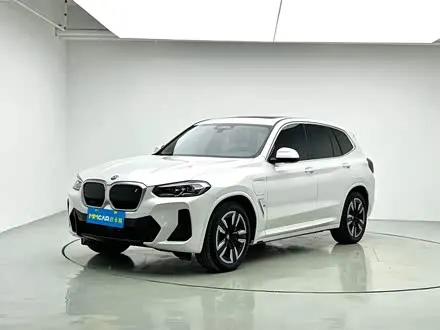 BMW IX3 2024