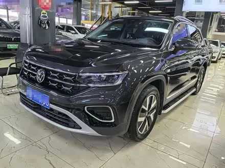 VOLKSWAGEN TAYRON 2023