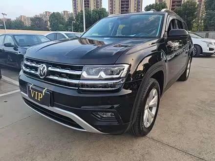 VOLKSWAGEN TERAMONT 2020