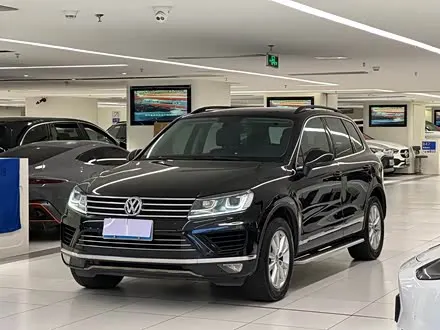 VOLKSWAGEN TOUAREG 2017