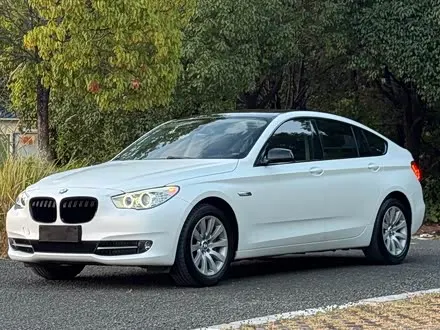 BMW 5 SERIES GT 2011