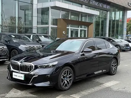 BMW I5 2025