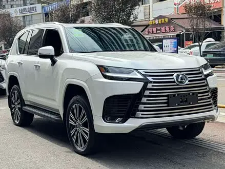 LEXUS LX 2025