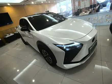Lexus RZ — из Китая под ключ
