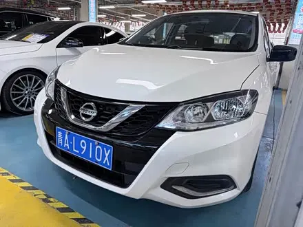 NISSAN TIIDA 2021