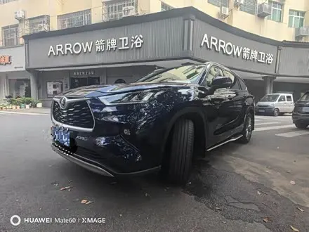 TOYOTA HIGHLANDER 2022