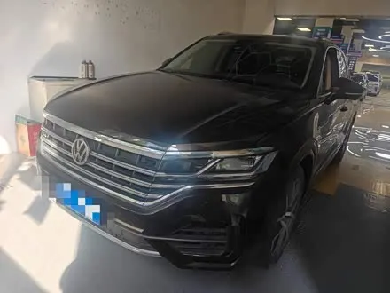 VOLKSWAGEN TOUAREG 2020