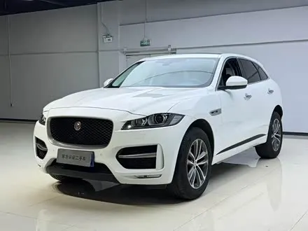 JAGUAR F-PACE 2016