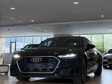 AUDI A7 2022