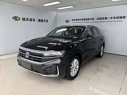 VOLKSWAGEN TOUAREG 2025