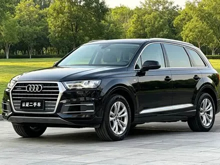 AUDI Q7 2016