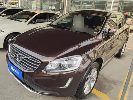 VOLVO XC60 2017