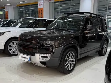 LAND ROVER DEFENDER 2024