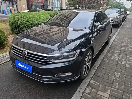 VOLKSWAGEN MAGOTAN 2019