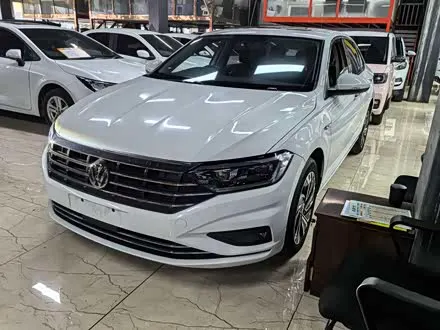 VOLKSWAGEN SAGITAR 2022