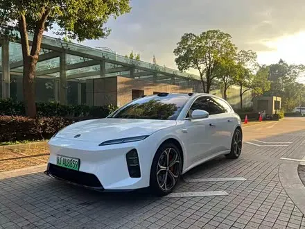 NIO ET5T 2025
