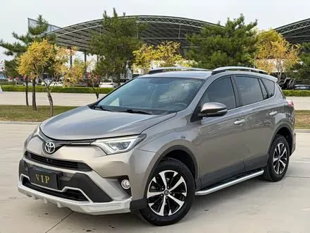 TOYOTA RAV4 2016