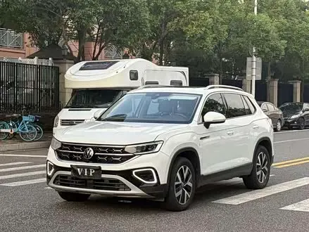 VOLKSWAGEN TAYRON 2023