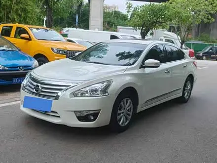 NISSAN TEANA 2013