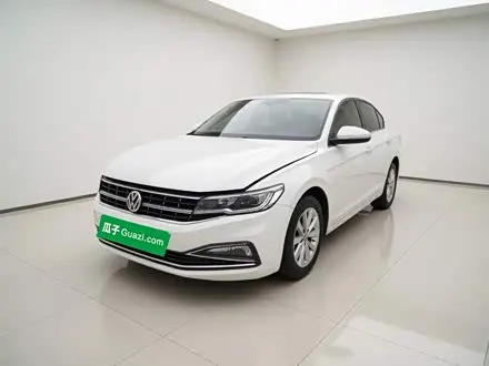 VOLKSWAGEN BORA 2020