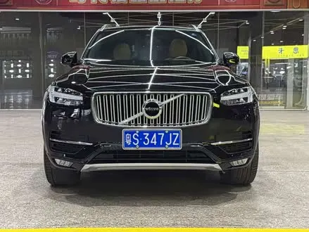 VOLVO XC90 2019