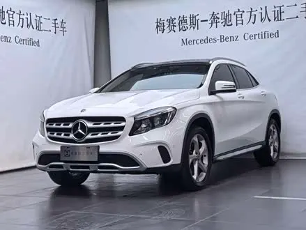 MERCEDES-BENZ GLA 2018