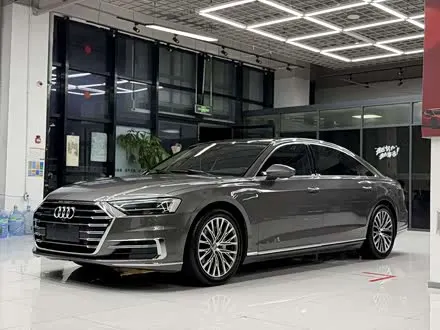 AUDI A8 2021