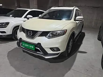 NISSAN X-TRAIL 2015