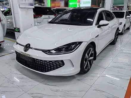 VOLKSWAGEN LAMANDO 2022