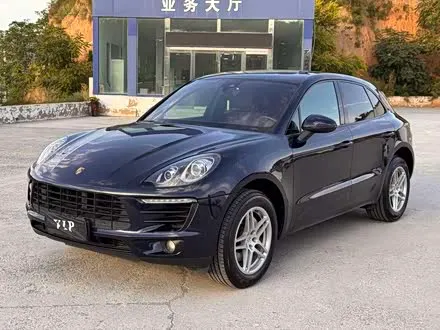PORSCHE MACAN 2017