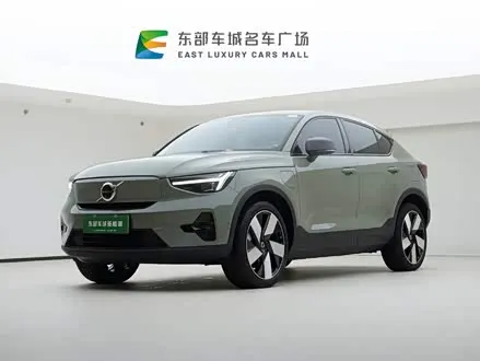 VOLVO C40 2022