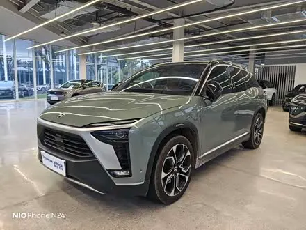 NIO ES8 2022