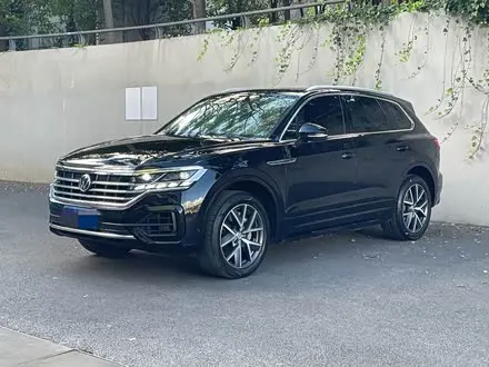 VOLKSWAGEN TOUAREG 2020