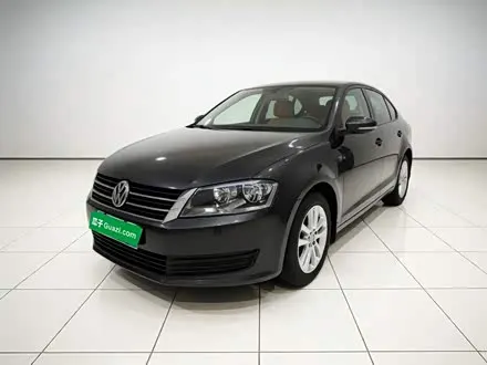 VOLKSWAGEN LAVIDA 2013