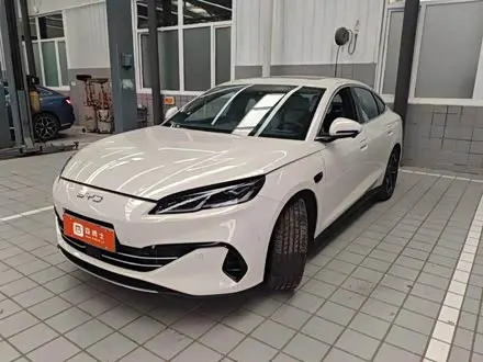 BYD SEAL 06 2025