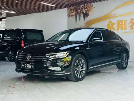 VOLKSWAGEN MAGOTAN 2020