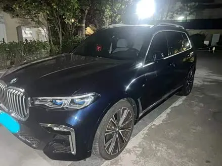 BMW X7 2021