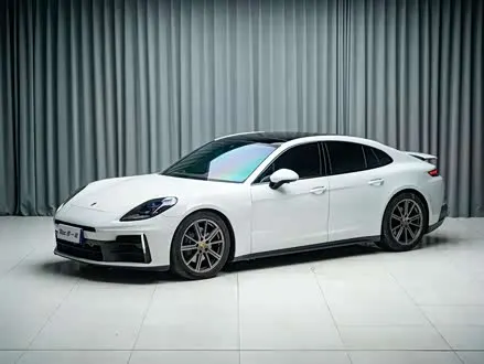 PORSCHE PANAMERA 2024