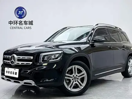MERCEDES-BENZ GLB 2022