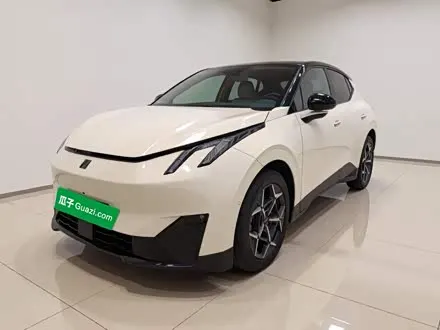 LYNK & CO 20 2025