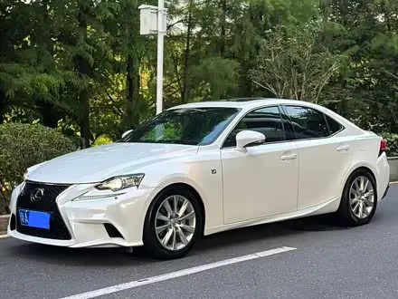 Lexus IS — из Китая под ключ